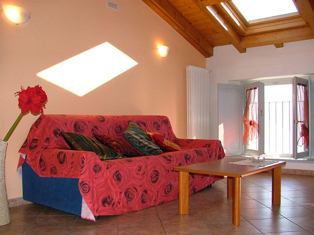 Residence Celeste Mezzegra Екстериор снимка