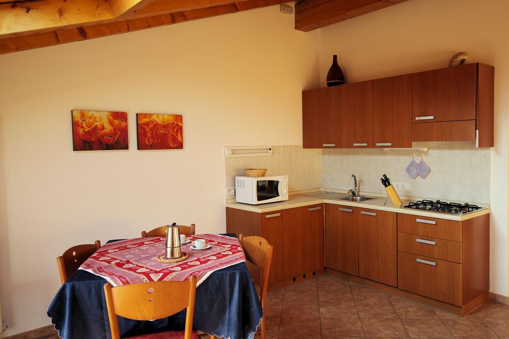 Residence Celeste Mezzegra Екстериор снимка